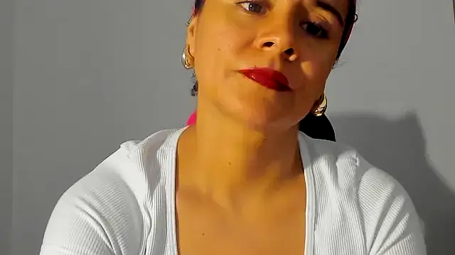 Snapshot of Sami_Hotie1 chatting on 10-02-25, 09:11 Sami Hotie1 online show from 10-02-25, 09:11