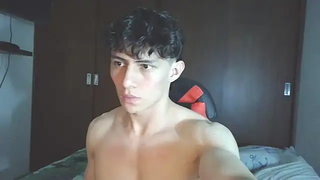 aresholland online show from 09-25-25, 04:38