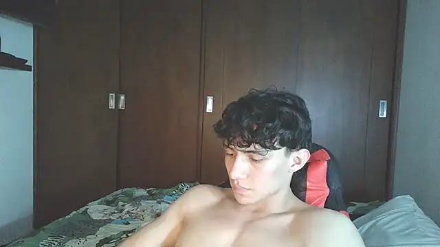 aresholland online show from 10-12-25, 02:43