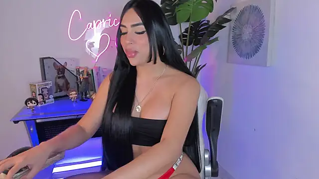 Korina Saenz01 online show from 11-12-25, 07:46