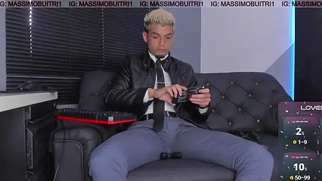 Snapshot of massimo_g chatting on 01-10-26, 01:02 massimo g online show from 01-10-26, 01:02