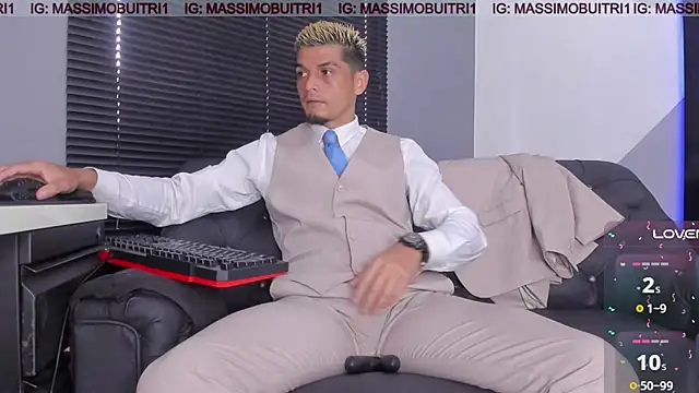 Snapshot of massimo_g chatting on 01-19-26, 01:37 massimo g online show from 01-19-26, 01:37