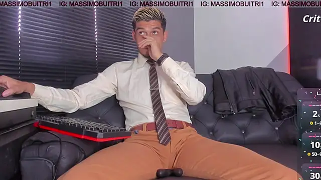 Snapshot of massimo_g chatting on 02-06-26, 08:34 massimo g online show from 02-06-26, 08:34