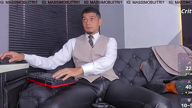 Snapshot of massimo_g chatting on 02-25-26, 12:26 massimo g online show from 02-25-26, 12:26