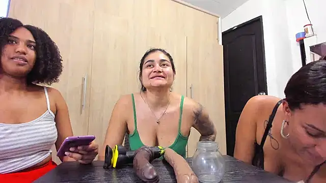 Snapshot of andreita_trujillos chatting on 09-09-25, 08:30 andreita trujillos online show from 09-09-25, 08:30