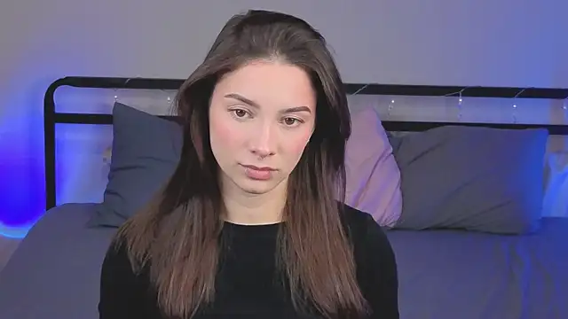 sinthiaroze online show from 12-21-25, 07:54