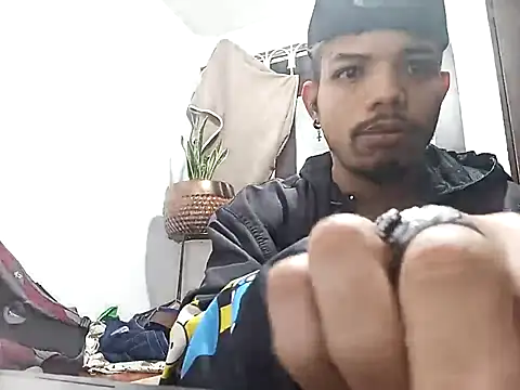 danidiazto2023 online show from 11-03-25, 09:32