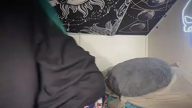 FRRANNKIE online show from 12-23-24, 08:57