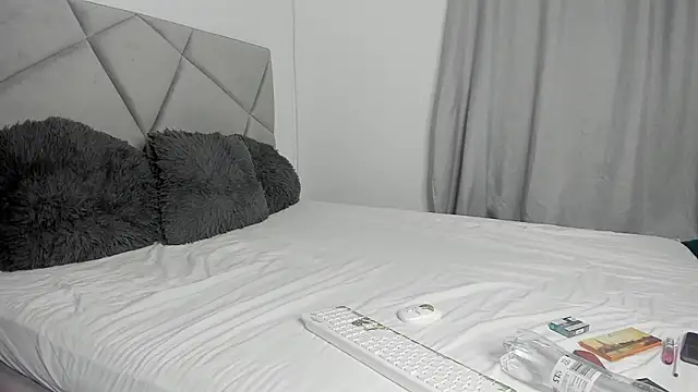 BlueEyesLexy online show from 02-03-26, 05:05