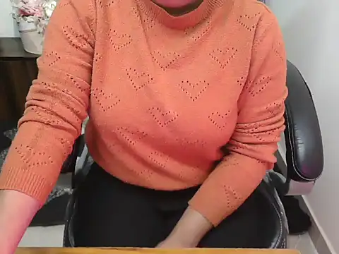 shivi moto online show from 12-20-25, 06:09