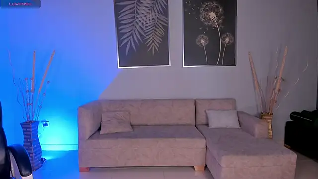 Snapshot of BiancaPierce chatting on 11-14-25, 12:04 BiancaPierce online show from 11-14-25, 12:04