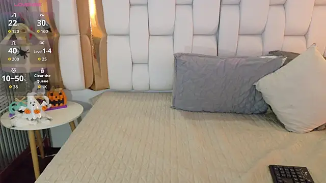 Snapshot of valkiria_moore chatting on 10-20-25, 08:09 valkiria moore online show from 10-20-25, 08:09