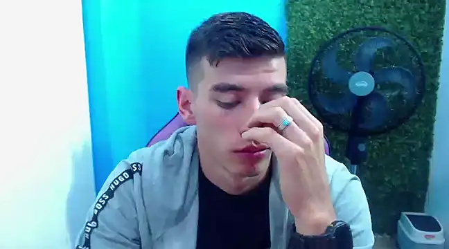 Snapshot of DEIBY_BABY chatting on 12-27-24, 04:47 DEIBY BABY online show from 12-27-24, 04:47