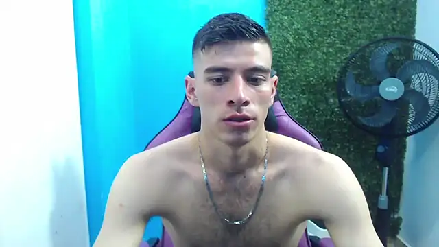 Snapshot of DEIBY_BABY chatting on 01-11-25, 09:04 DEIBY BABY online show from 01-11-25, 09:04