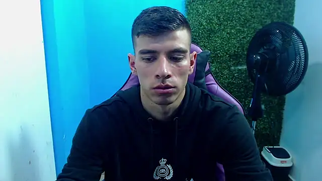 Snapshot of DEIBY_BABY chatting on 01-15-25, 09:20 DEIBY BABY online show from 01-15-25, 09:20