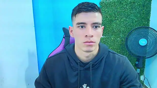 Snapshot of DEIBY_BABY chatting on 02-12-25, 07:35 DEIBY BABY online show from 02-12-25, 07:35