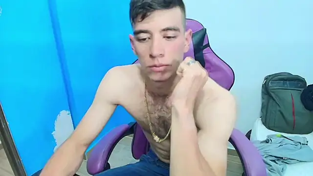 Snapshot of DEIBY_BABY chatting on 03-05-25, 02:57 DEIBY BABY online show from 03-05-25, 02:57