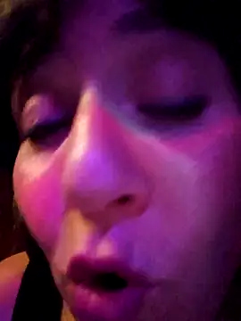 SkyelarSommer online show from 10-28-25, 02:48