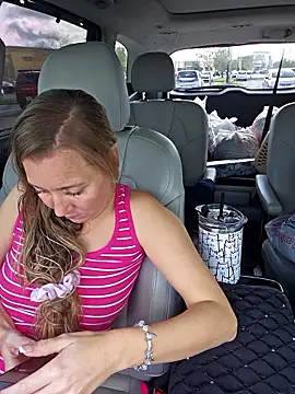 SkyelarSommer online show from 01-15-26, 04:22