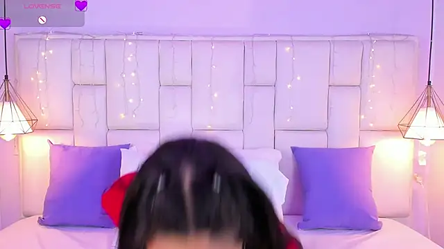 Snapshot of SarahSophia_ chatting on 01-13-25, 11:41 SarahSophia online show from 01-13-25, 11:41