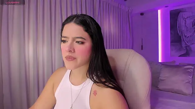 Snapshot of nathalie_rivers chatting on 12-01-25, 11:26 nathalie rivers online show from 12-01-25, 11:26