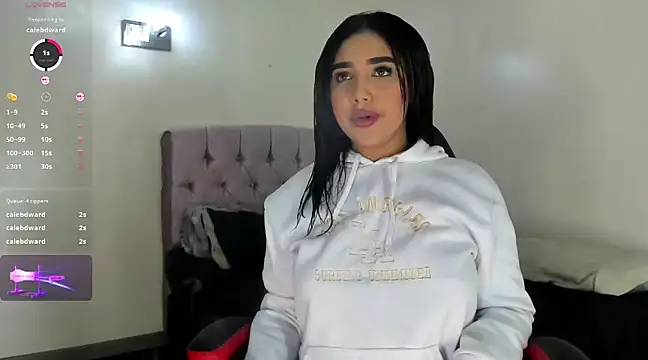 Snapshot of browch chatting on 02-05-25, 04:59 browch online show from 02-05-25, 04:59