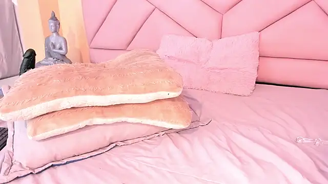 Snapshot of samantha_stan chatting on 03-11-25, 06:52 samantha stan online show from 03-11-25, 06:52