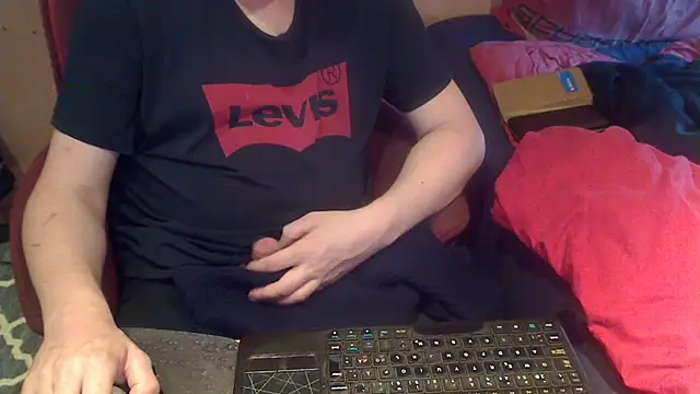 ArmySweater online show from 09-13-25, 04:07