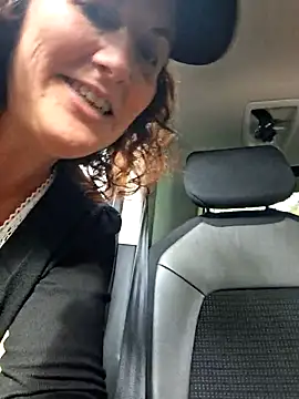 Snapshot of biboii chatting on 10-18-25, 02:40 biboii online show from 10-18-25, 02:40