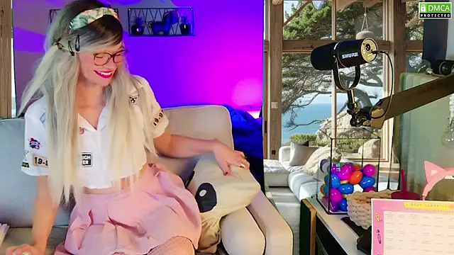 Kittychatte online show from 10-05-25, 09:29