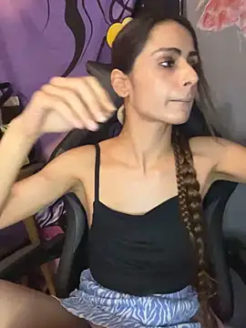 Snapshot of LaPetitechienne1 chatting on 12-29-24, 08:48 LaPetitechienne1 online show from 12-29-24, 08:48