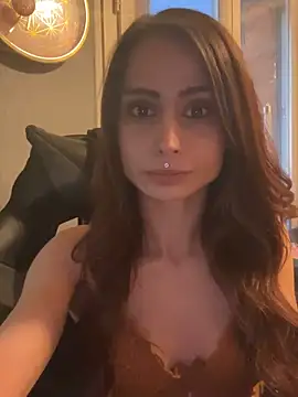 Snapshot of LaPetitechienne1 chatting on 01-15-25, 05:05 LaPetitechienne1 online show from 01-15-25, 05:05