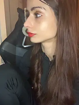 Snapshot of LaPetitechienne1 chatting on 01-17-25, 08:13 LaPetitechienne1 online show from 01-17-25, 08:13