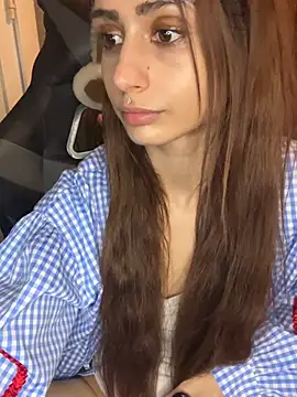 Snapshot of LaPetitechienne1 chatting on 02-01-25, 02:02 LaPetitechienne1 online show from 02-01-25, 02:02