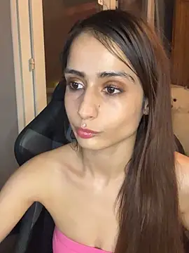 Snapshot of LaPetitechienne1 chatting on 02-02-25, 09:34 LaPetitechienne1 online show from 02-02-25, 09:34