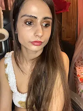 Snapshot of LaPetitechienne1 chatting on 02-14-25, 07:23 LaPetitechienne1 online show from 02-14-25, 07:23