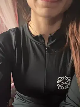 Snapshot of LaPetitechienne1 chatting on 03-14-25, 07:59 LaPetitechienne1 online show from 03-14-25, 07:59