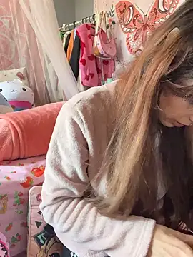 Snapshot of LaPetitechienne1 chatting on 03-18-25, 12:25 LaPetitechienne1 online show from 03-18-25, 12:25