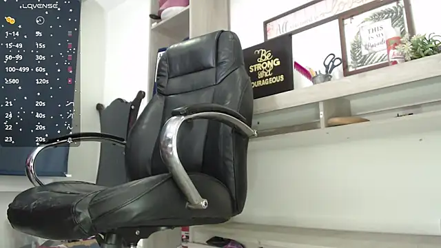 Snapshot of abby_taylor chatting on 03-17-25, 10:38 abby taylor online show from 03-17-25, 10:38