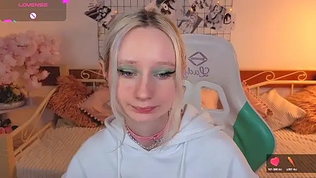 Katia Kim online show from 02-17-26, 06:43