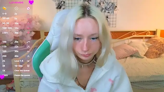 Katia Kim online show from 04-03-26, 05:16