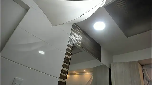 Mhelanny2 online show from 11-29-25, 05:49