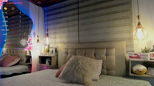 cristal  hot 1 online show from 10-19-25, 05:08