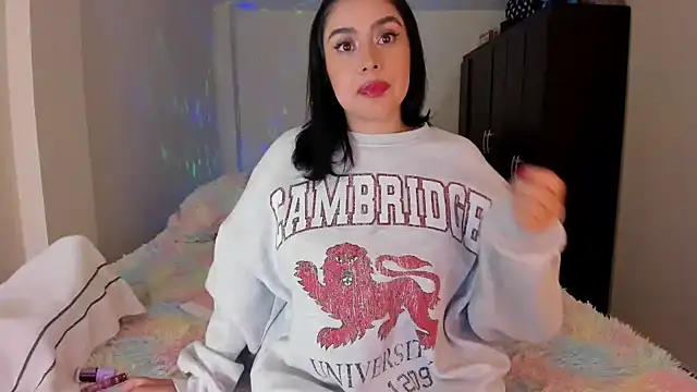 Snapshot of rosalie_lust chatting on 02-22-25, 09:01 rosalie lust online show from 02-22-25, 09:01