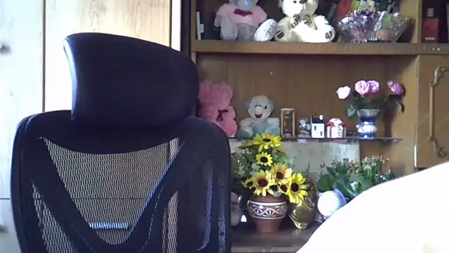 SweetCherry27 online show from 09-17-25, 04:47