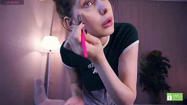 Snapshot of SofyBruno chatting on 10-15-25, 06:24 SofyBruno online show from 10-15-25, 06:24