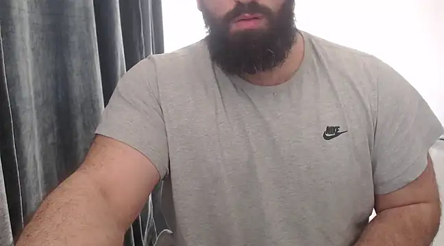 hugemachohandsome online show from 03-03-25, 12:16