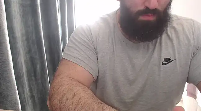 Snapshot of hugemachohandsome chatting on 03-04-25, 01:17 hugemachohandsome online show from 03-04-25, 01:17