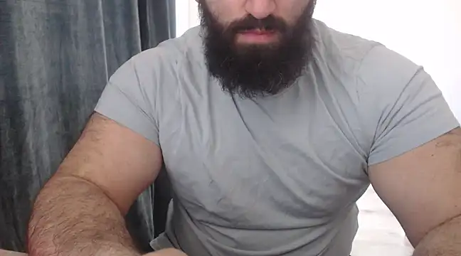 Snapshot of hugemachohandsome chatting on 03-06-25, 07:57 hugemachohandsome online show from 03-06-25, 07:57