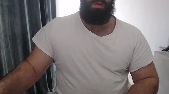 Snapshot of hugemachohandsome chatting on 03-09-25, 11:03 hugemachohandsome online show from 03-09-25, 11:03